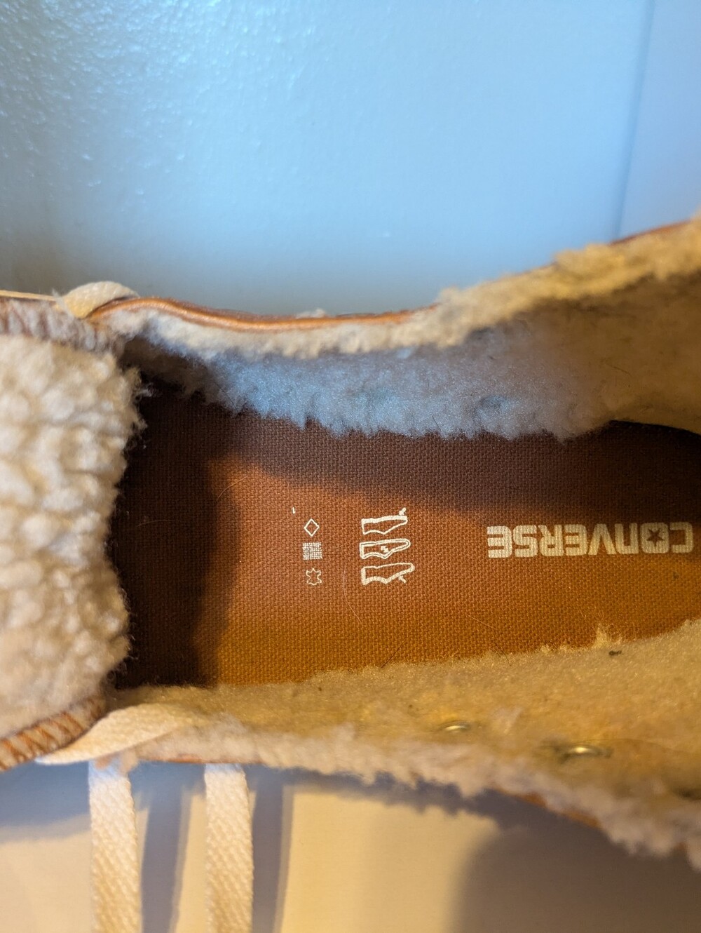 Mens  Tan High-Top Sneakers with Faux Fur Lining Size 6 - Picture 10 of 10